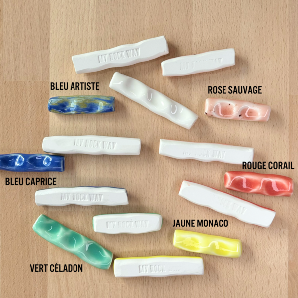 My Rock Way x Gaëlle D Repose-pinceau série Réglisse Couleur disponibles: bleu artiste, bleu caprice, rose sauvage, vert céladon, blanc neige, jaune Monaco, rouge, corail