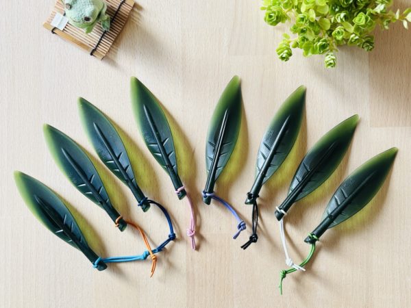 Leyton Feuille Couteau